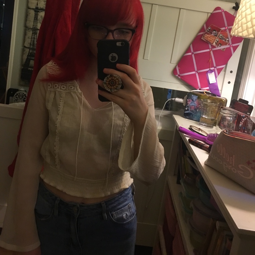 XS love fire cream peasant top